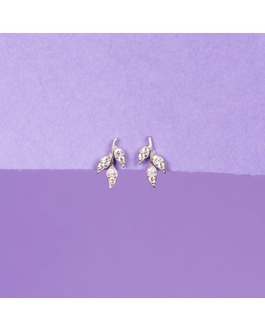 Boucles d'oreilles " three petals" Or Blanc 375/1000 et Zirconium