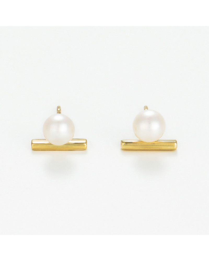 Boucles d'oreilles Or Jaune 375/1000  "Manya" perles blanche
